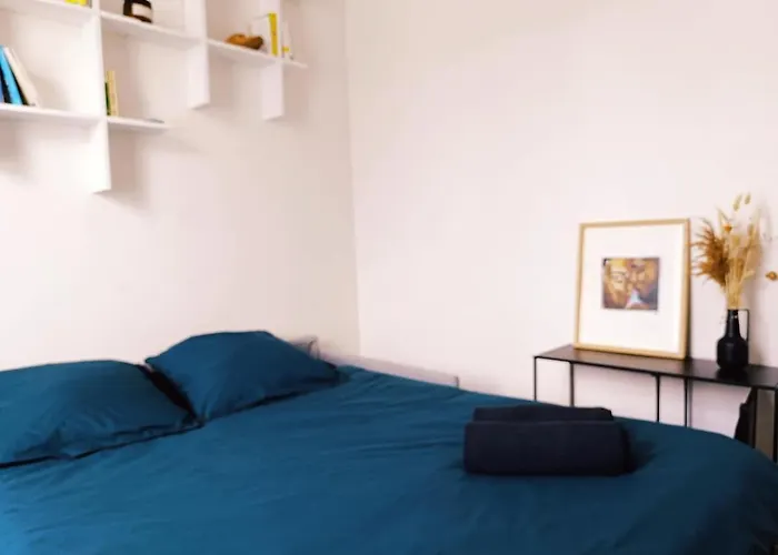 Doux Cocoon Moderne A Quelques Marches De Montmartre * باريس