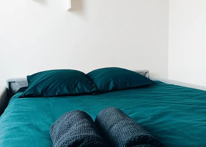 Sweet Modern Cocoon Down Montmartre Paris