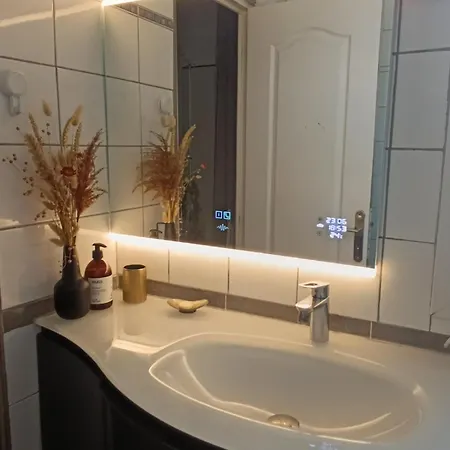 Doux Cocoon Moderne A Quelques Marches De Montmartre