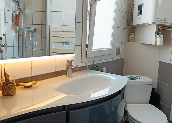 아파트 Doux Cocoon Moderne A Quelques Marches De Montmartre 파리